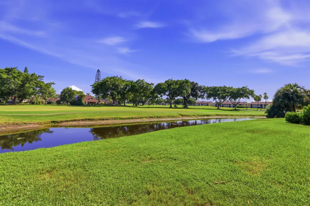 4489 Luxemburg Court #202 Lake Worth, FL 33467