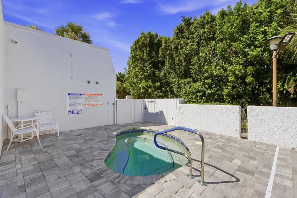4489 Luxemburg Court #202 Lake Worth, FL 33467