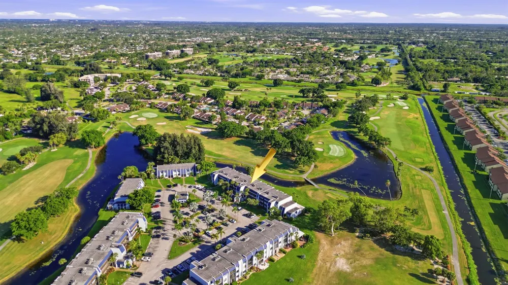 4489 Luxemburg Court #202 Lake Worth, FL 33467