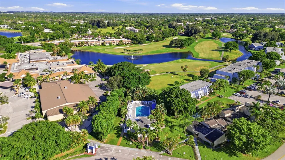 4489 Luxemburg Court #202 Lake Worth, FL 33467