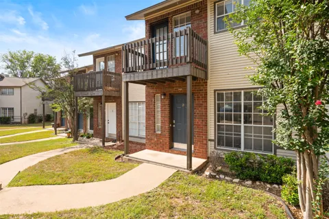 1815 River Crossing Circle #D