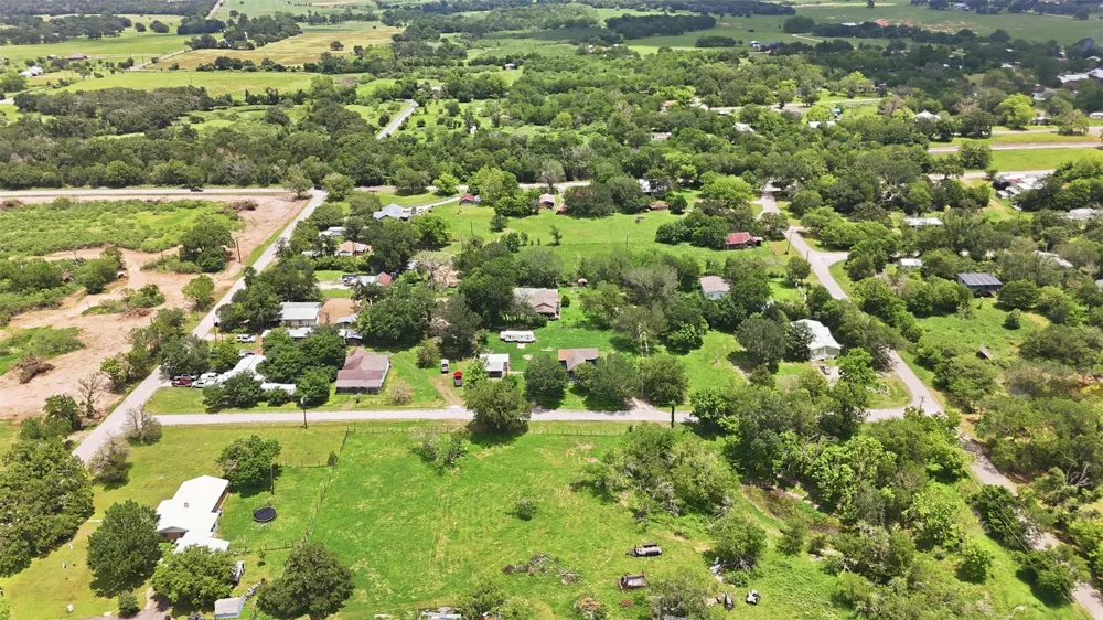 148 Brenham Street McDade, TX 78650