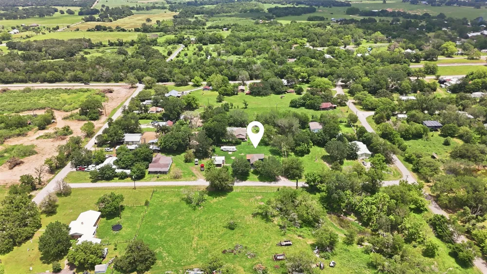 148 Brenham Street McDade, TX 78650