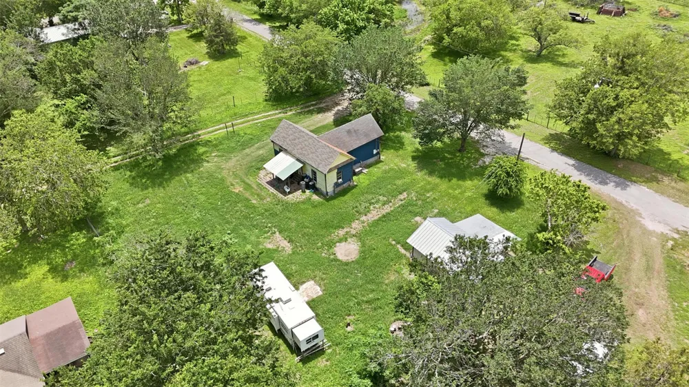 148 Brenham Street McDade, TX 78650