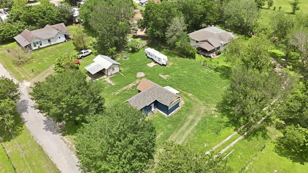 148 Brenham Street McDade, TX 78650