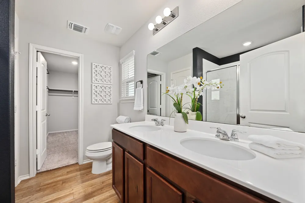 129 Purple Heart Drive Buda, TX 78610
