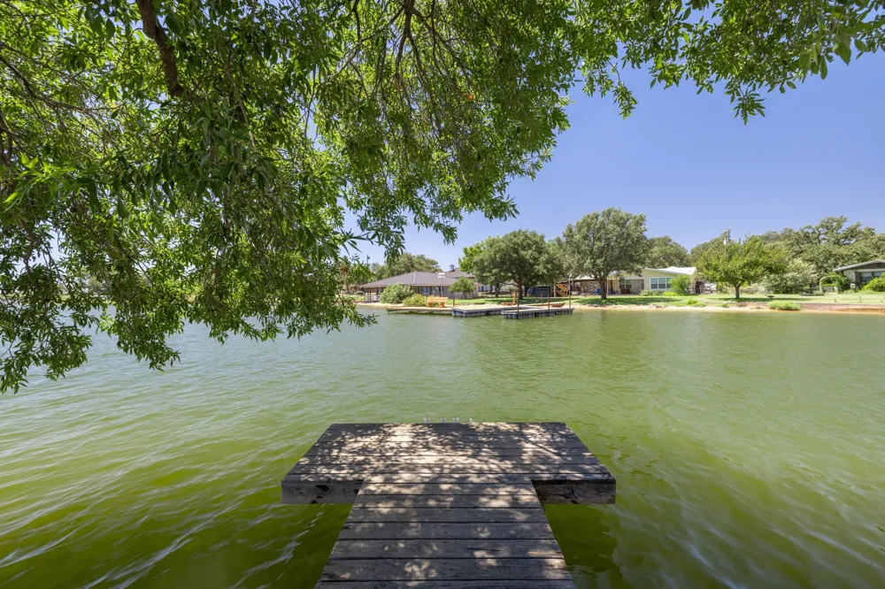 606 Cedar Drive Buchanan Dam, TX 78609