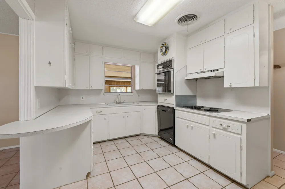 606 Cedar Drive Buchanan Dam, TX 78609