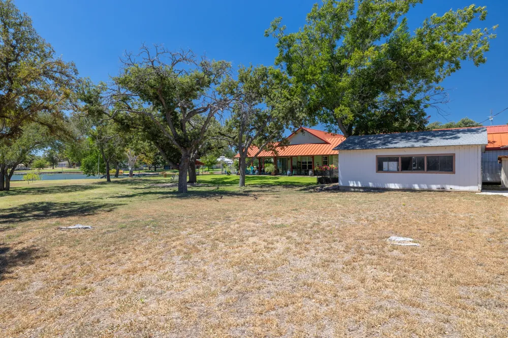 606 Cedar Drive Buchanan Dam, TX 78609