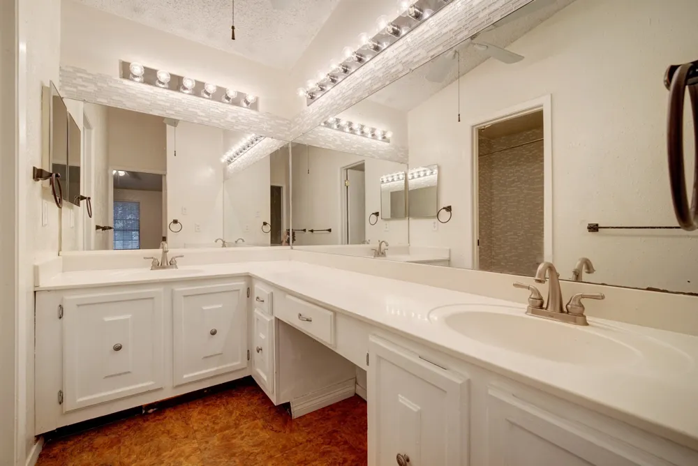 10509 Doering Lane Austin, TX 78750
