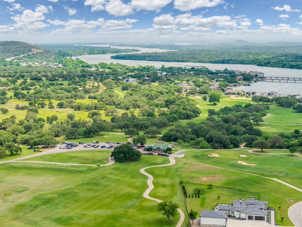 9048 Sandia Loop Kingsland, TX 78639