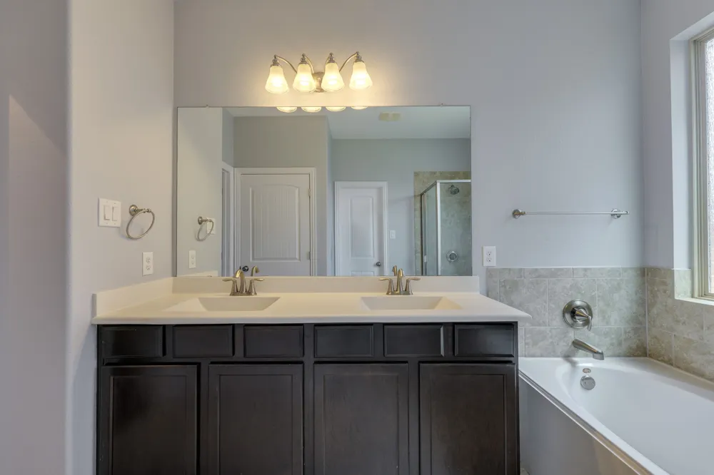 2701 Auburn Chestnut Lane Pflugerville, TX 78660
