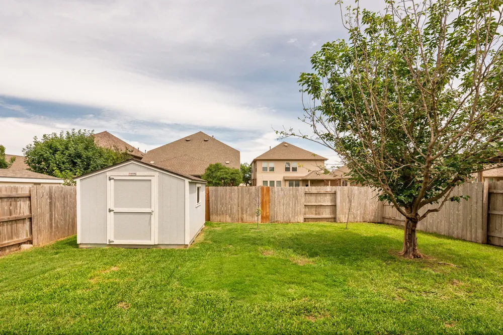 2701 Auburn Chestnut Lane Pflugerville, TX 78660