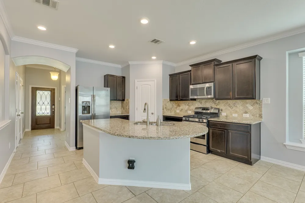 2701 Auburn Chestnut Lane Pflugerville, TX 78660