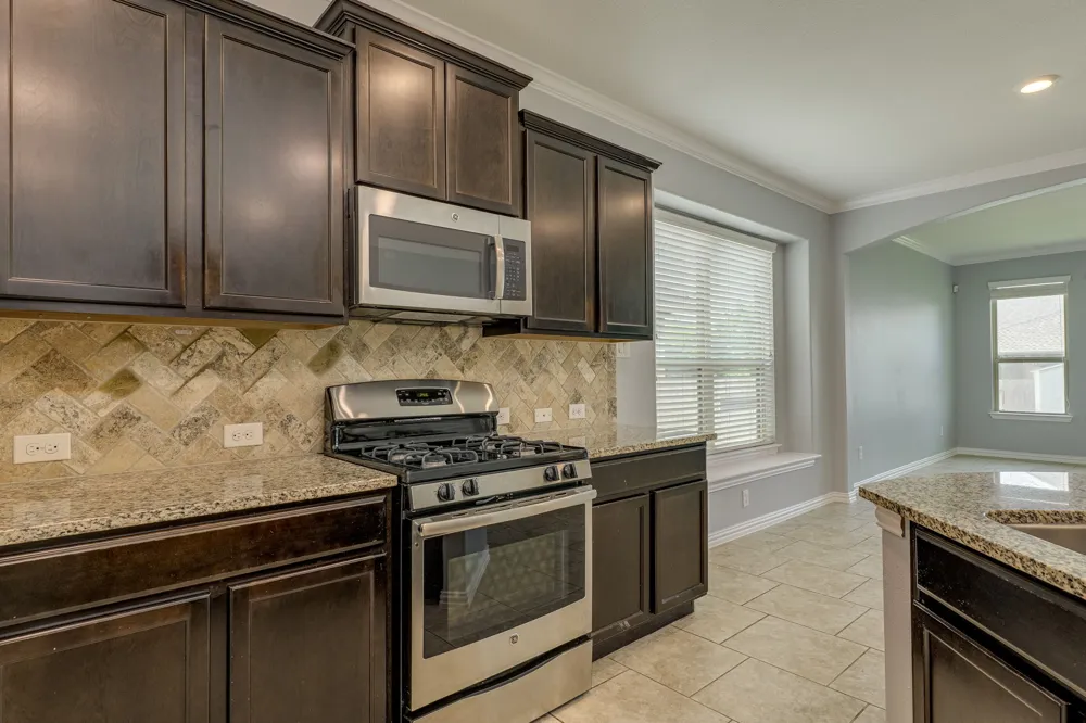 2701 Auburn Chestnut Lane Pflugerville, TX 78660