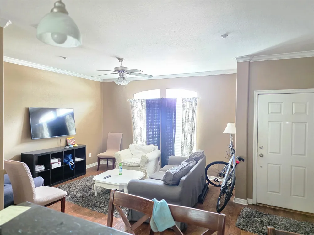 305 Holleman Drive E #1406 College Station, TX 77840