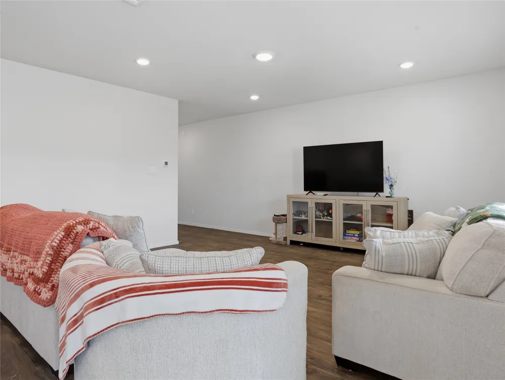 185 Gerasa Drive Uhland, TX 78640
