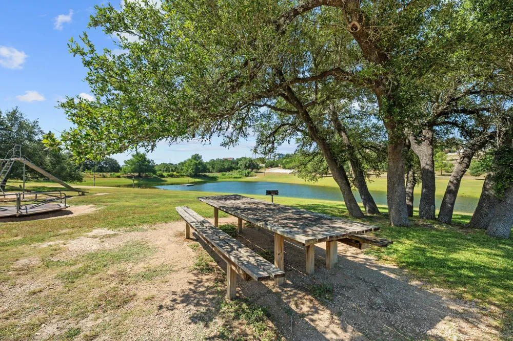 10114 Janet Loop Dripping Springs, TX 78620