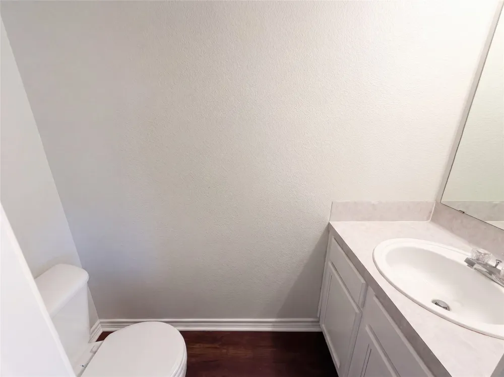 1555 Parkfield Circle Round Rock, TX 78664
