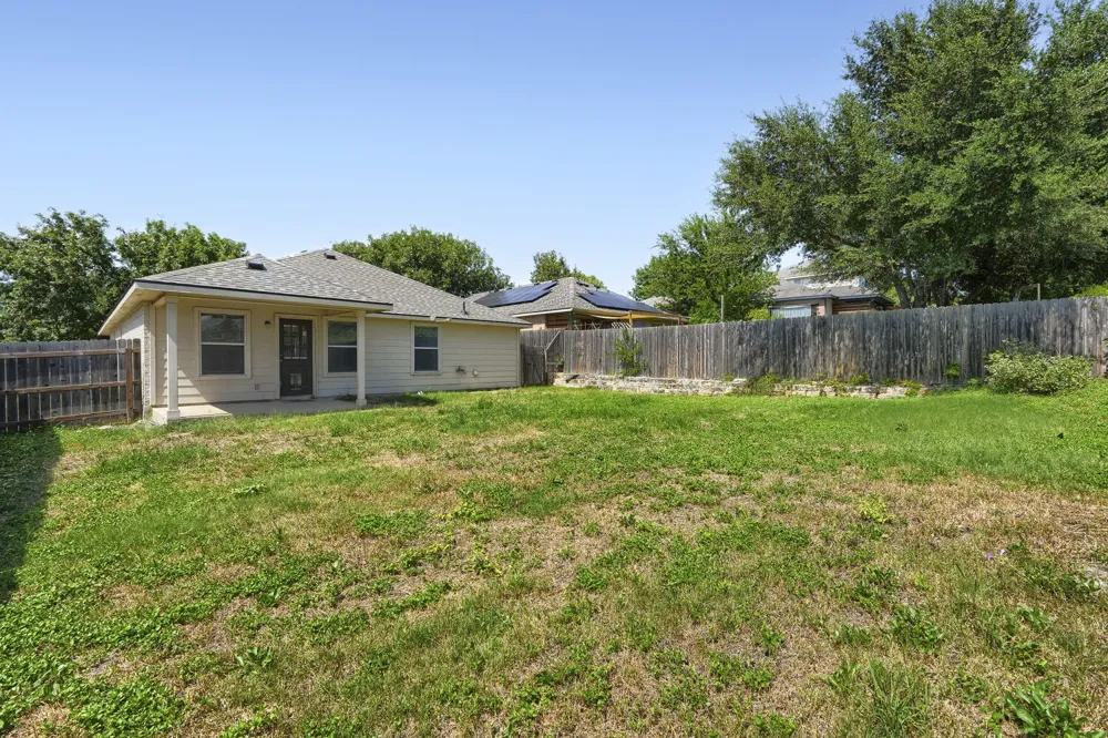 140 Plumbago Cove Buda, TX 78610