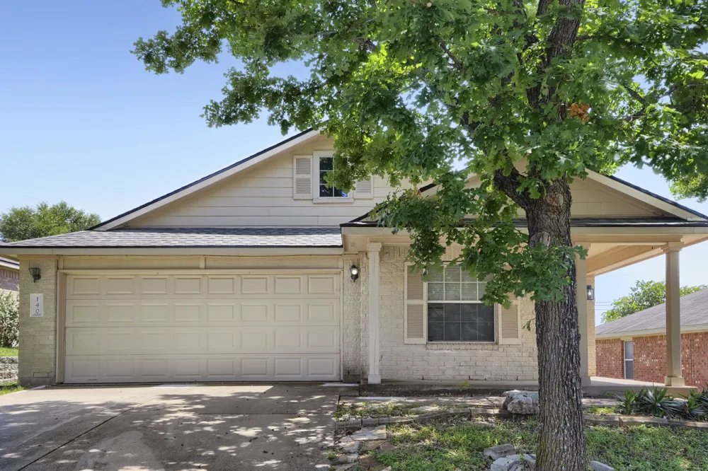 140 Plumbago Cove Buda, TX 78610