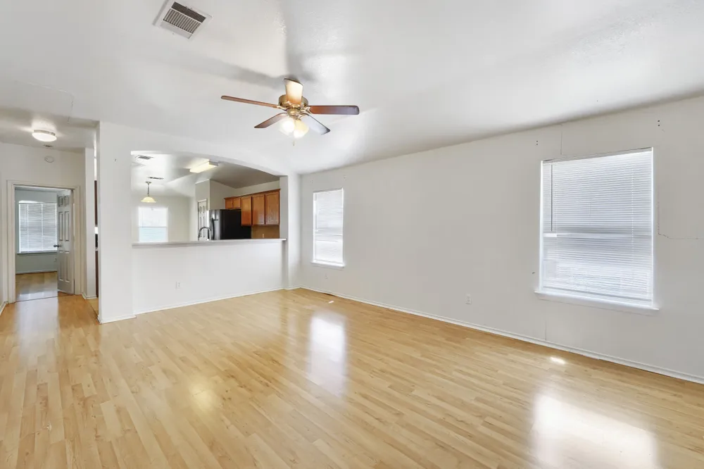 140 Plumbago Cove Buda, TX 78610