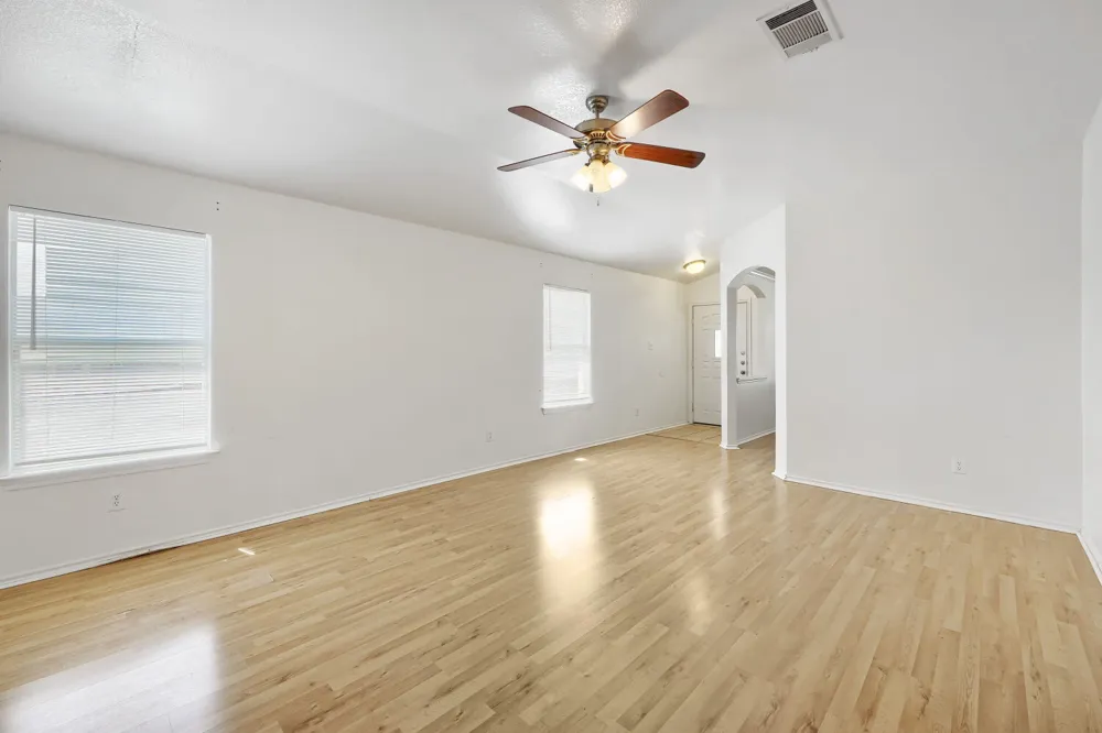 140 Plumbago Cove Buda, TX 78610