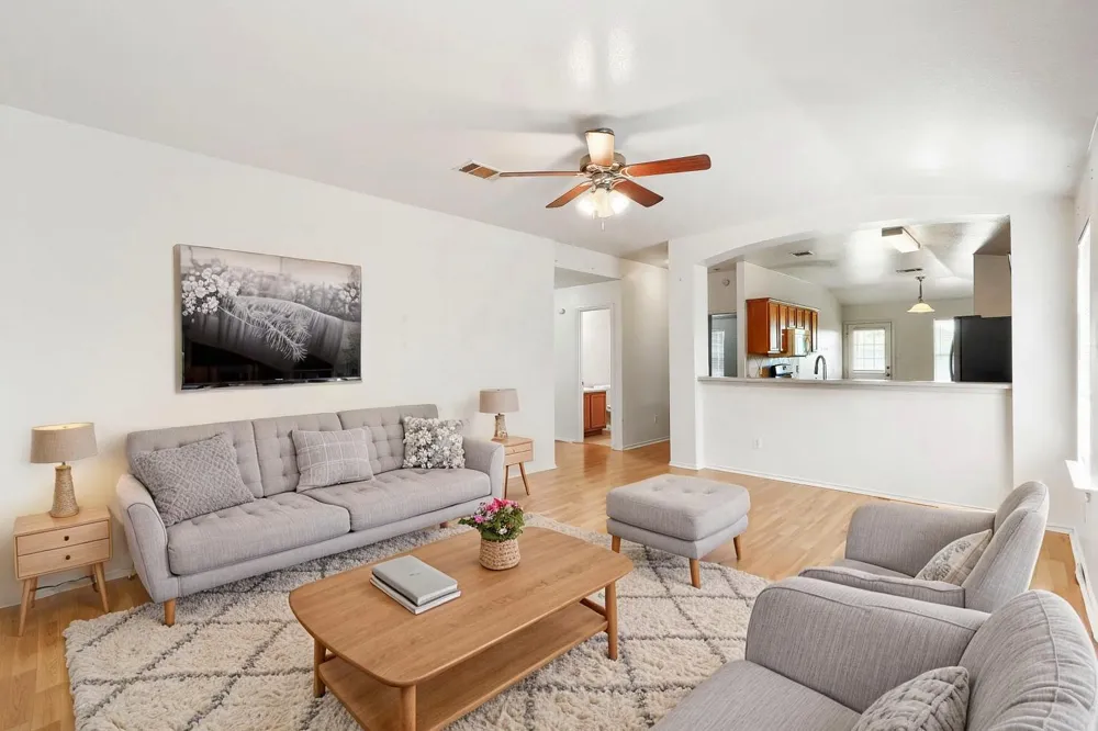 140 Plumbago Cove Buda, TX 78610