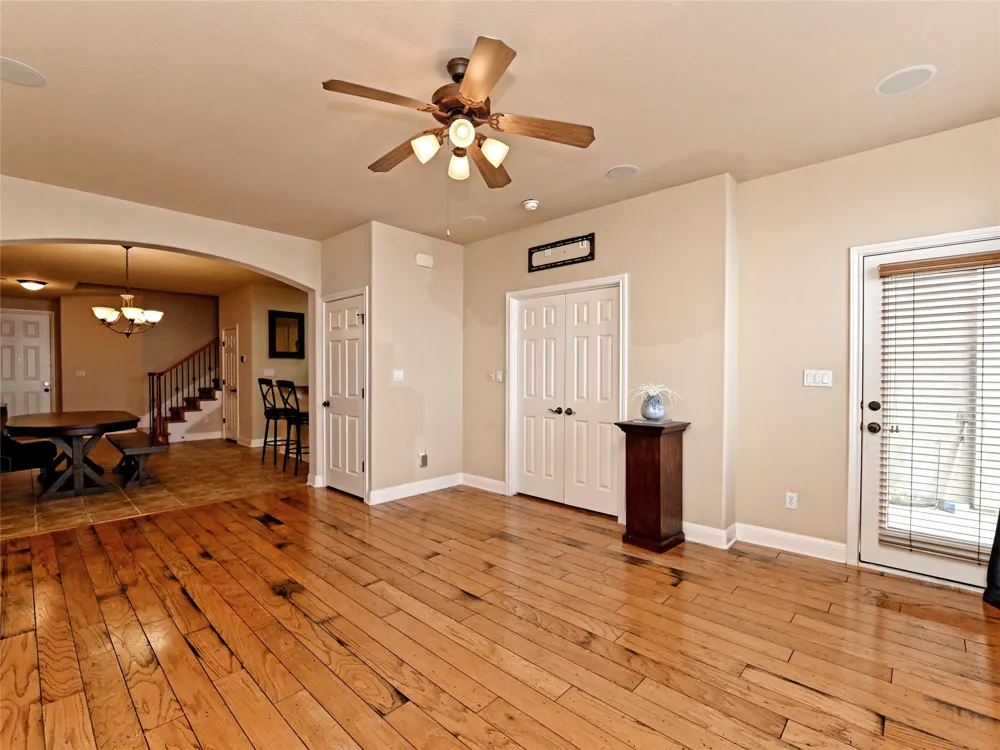 230 Sunrise Ridge Loop Austin, TX 78738