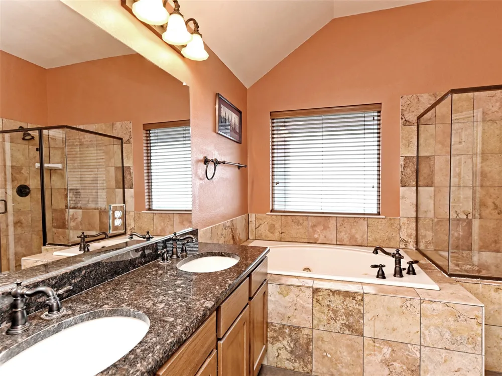 230 Sunrise Ridge Loop Austin, TX 78738