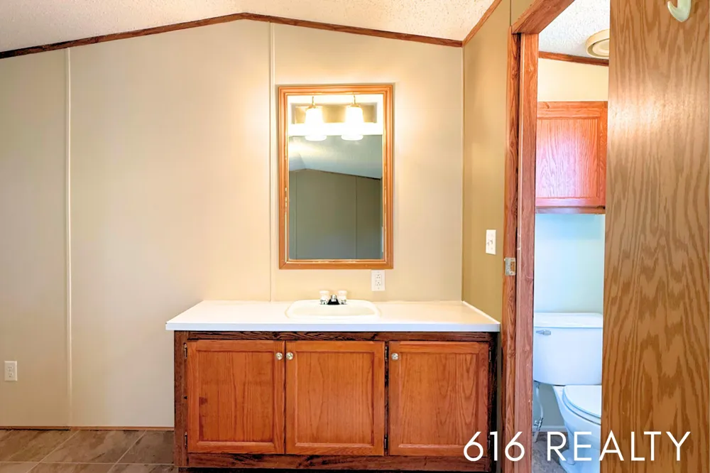 1382 Beaver Dam Drive NE Plainfield Charter Township, MI 49306