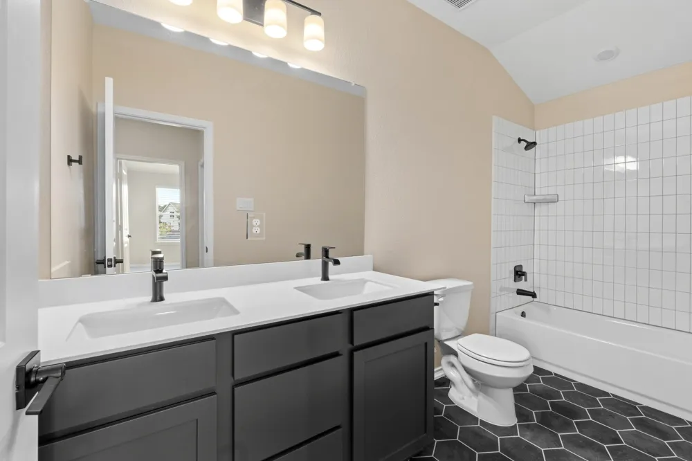 1805 Garlock Drive Leander, TX 78641