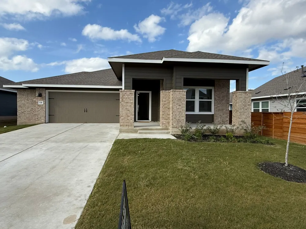 290 Gresham Kyle, TX 78640