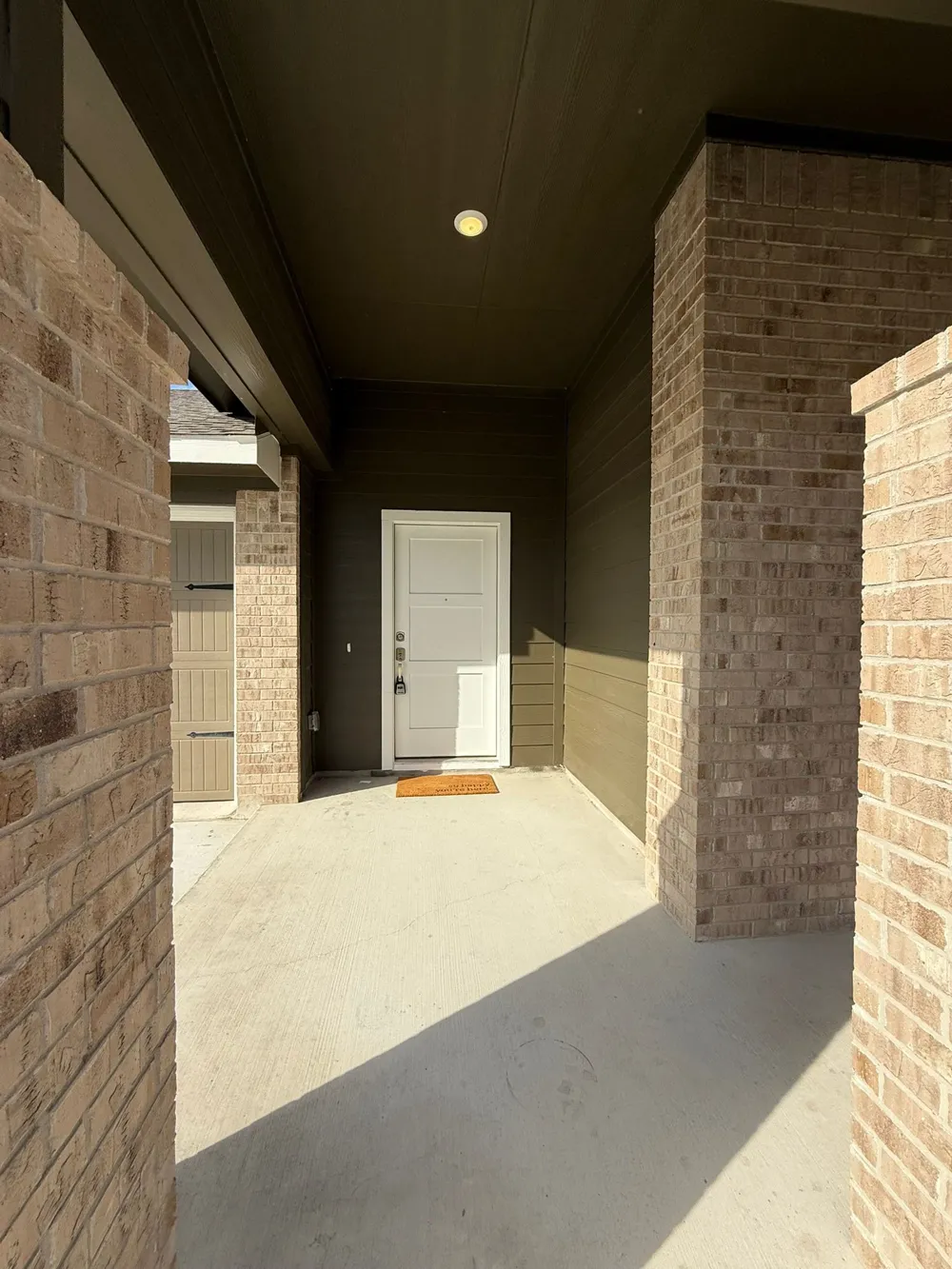 290 Gresham Kyle, TX 78640