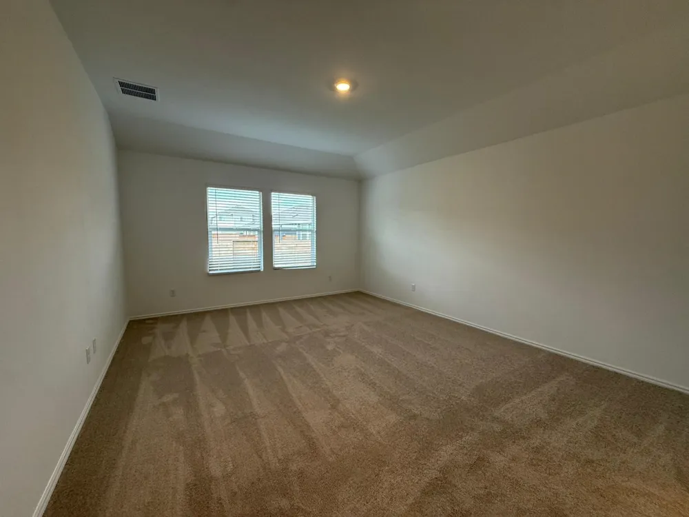 290 Gresham Kyle, TX 78640