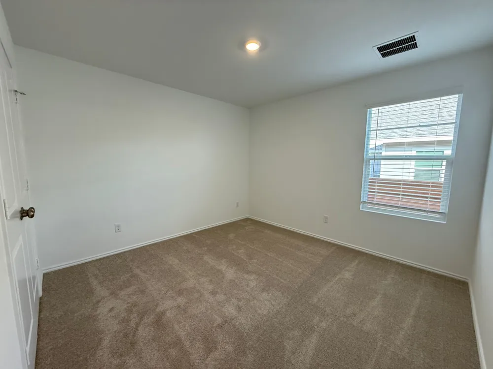 290 Gresham Kyle, TX 78640