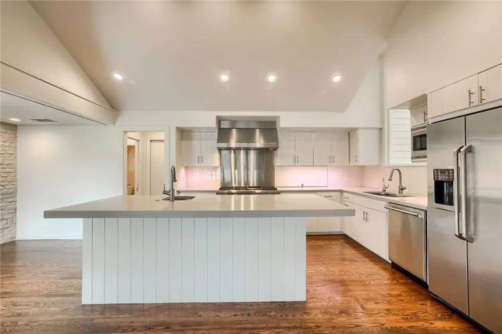 718 Bermuda Street Lakeway, TX 78734