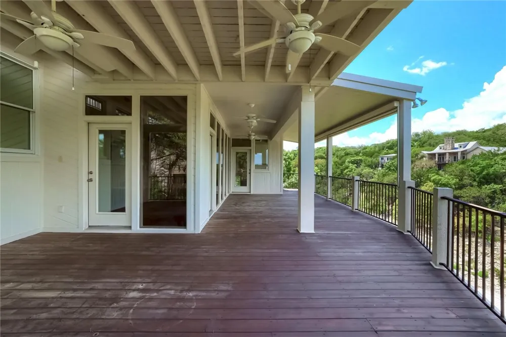718 Bermuda Street Lakeway, TX 78734