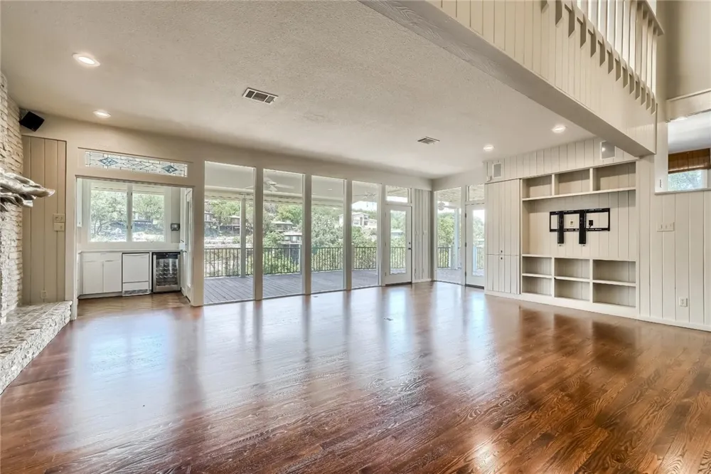 718 Bermuda Street Lakeway, TX 78734