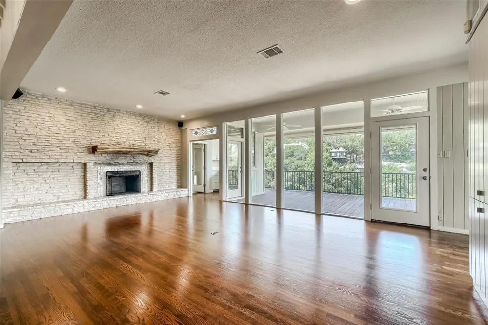 718 Bermuda Street Lakeway, TX 78734