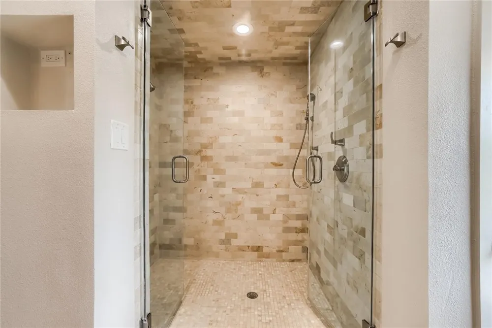 718 Bermuda Street Lakeway, TX 78734