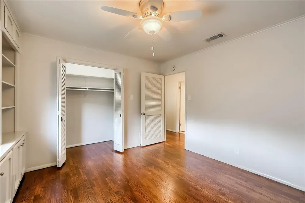 718 Bermuda Street Lakeway, TX 78734