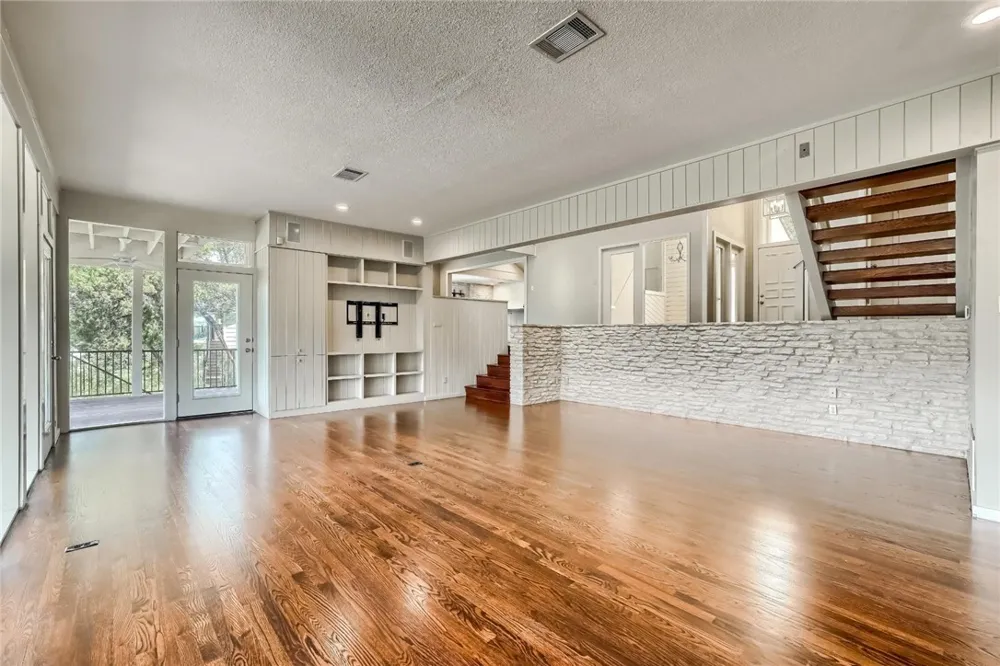 718 Bermuda Street Lakeway, TX 78734