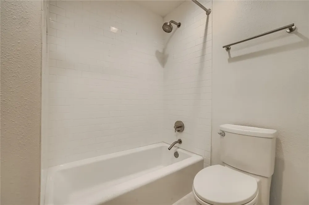 718 Bermuda Street Lakeway, TX 78734