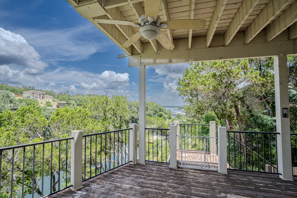 718 Bermuda Street Lakeway, TX 78734