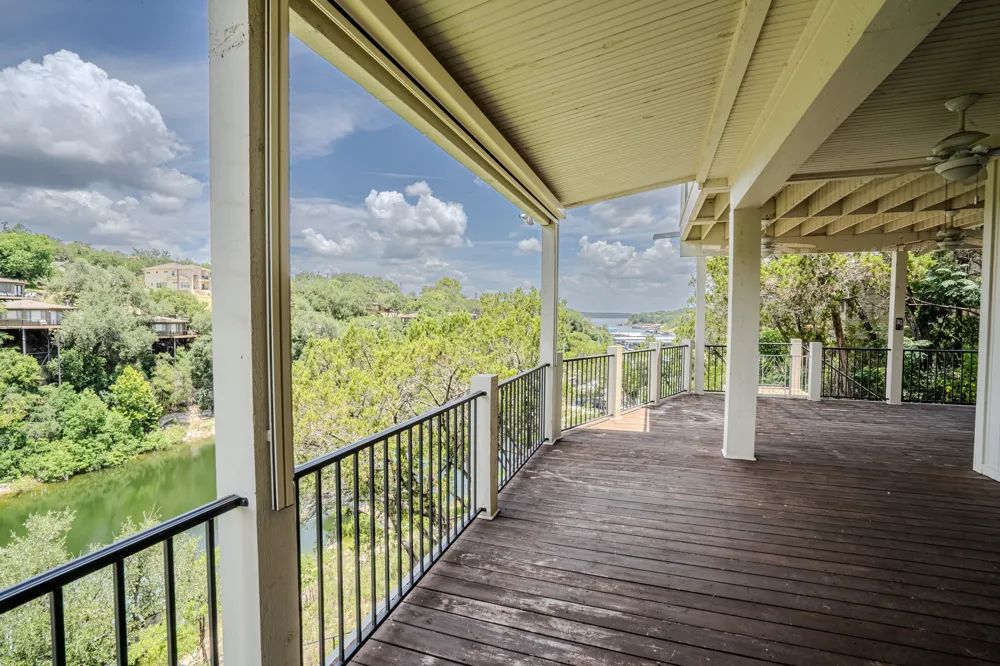 718 Bermuda Street Lakeway, TX 78734
