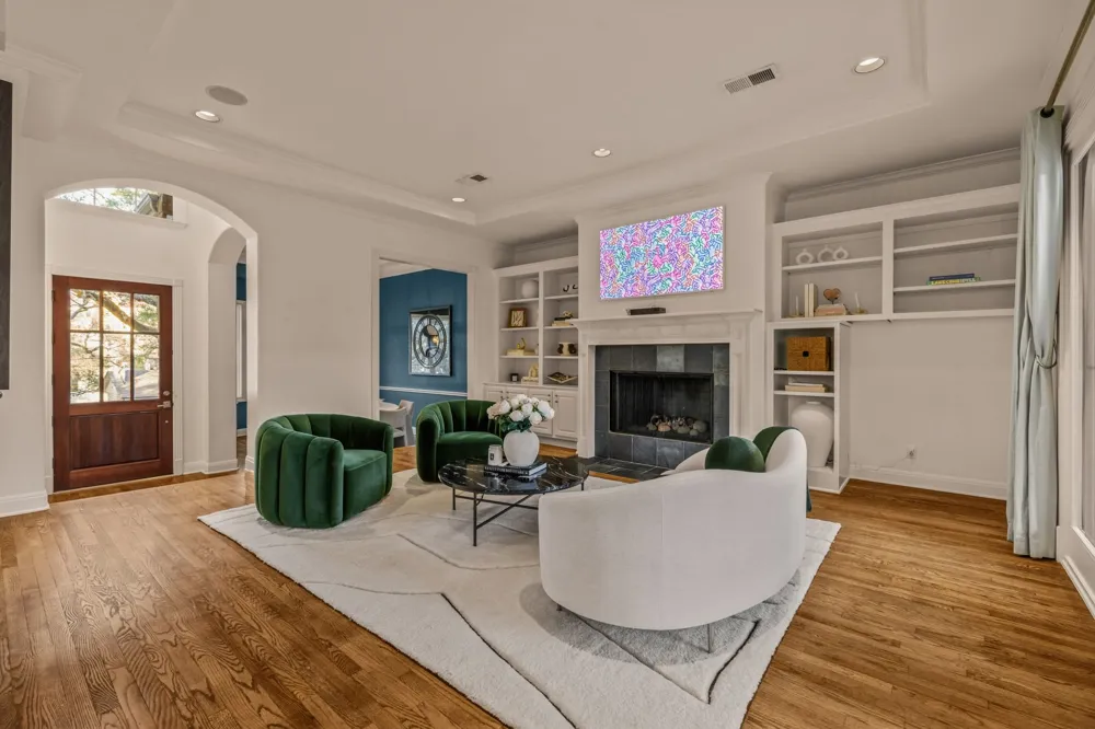 2703 McCullough Street Austin, TX 78703