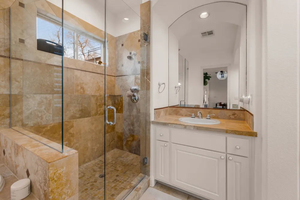2703 McCullough Street Austin, TX 78703