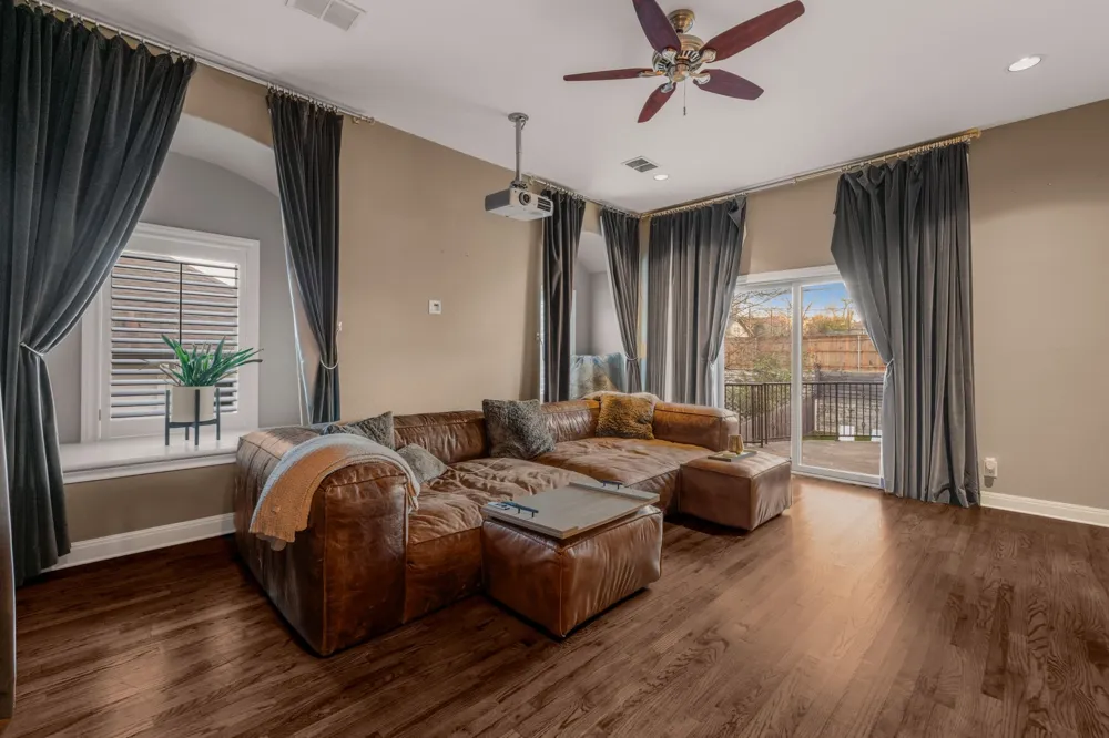 2703 McCullough Street Austin, TX 78703