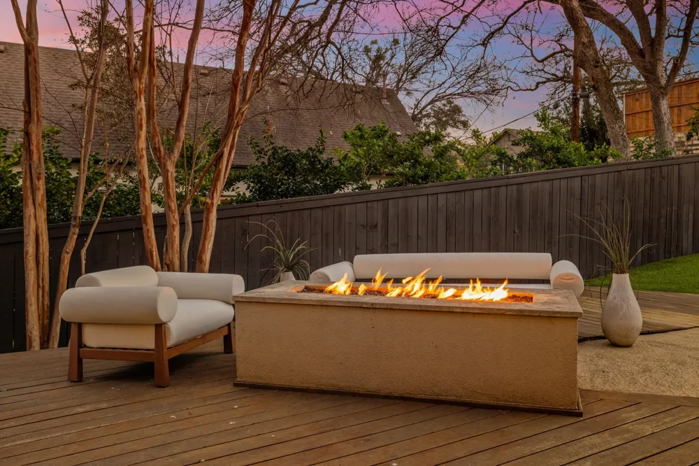 2703 McCullough Street Austin, TX 78703